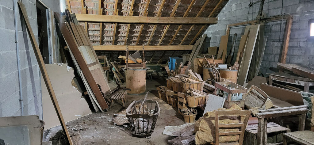 débarras d'un grenier dans une maison à Nancray